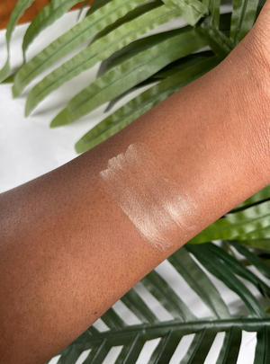 Chanel Les Beiges Highlighting Fluid (Sunkissed)